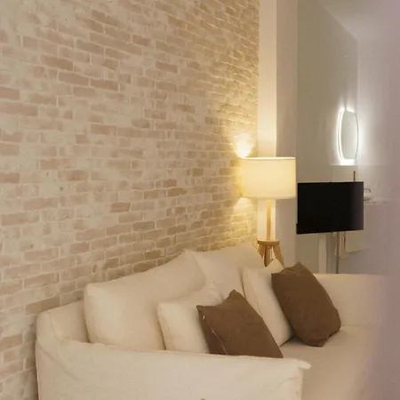 Hn Riverside *
