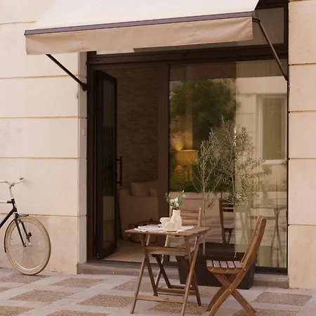Hn Riverside * Sevilla