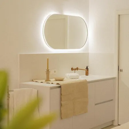 Hn Riverside Daire Sevilla